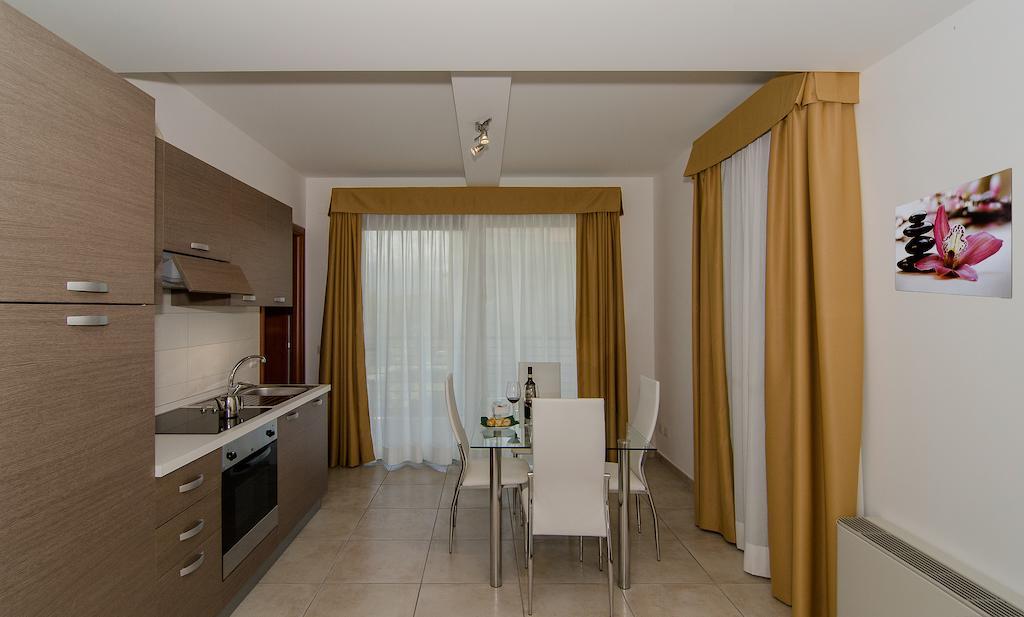 Hotel Paris Λίντο ντι Καμαϊόρε Δωμάτιο φωτογραφία